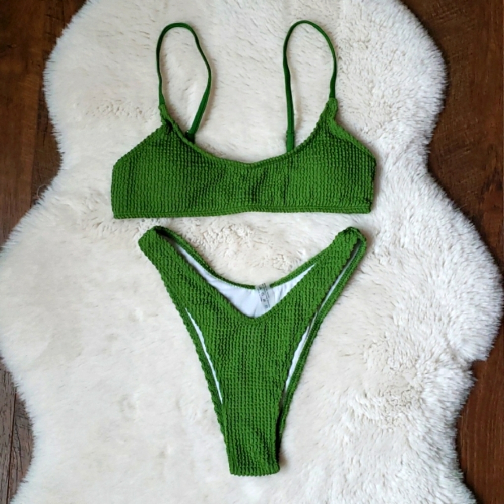 Scrunchy Scoop Top and Brazilian Bottom Bikini Set - Picture 5 of 7